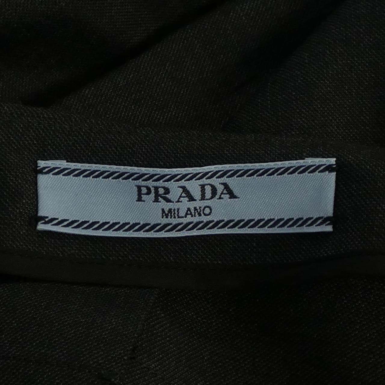 プラダ PRADA トライアングルロゴ P122UE S221 11BA スカート