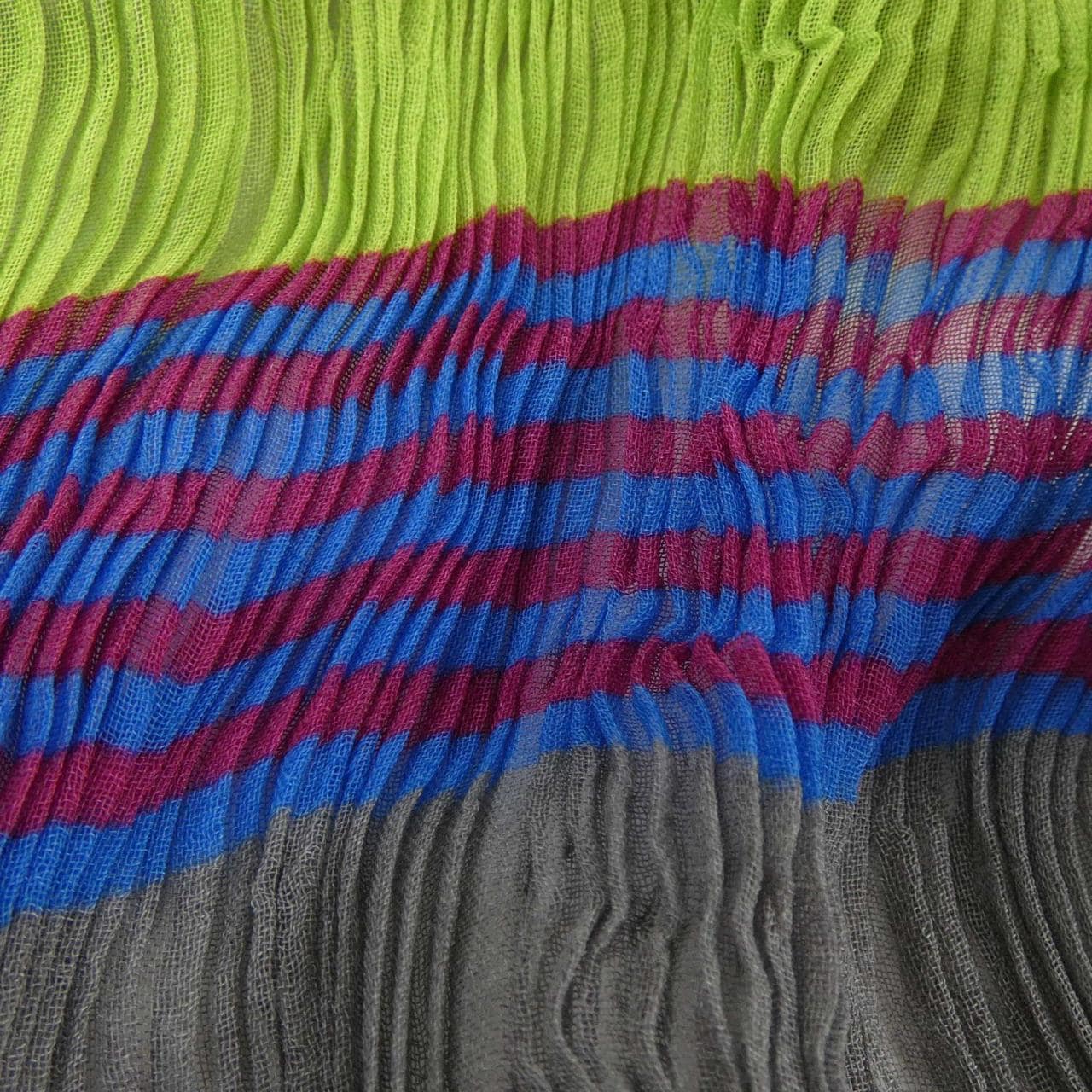 イッセイミヤケ ISSEY MIYAKE SCARF