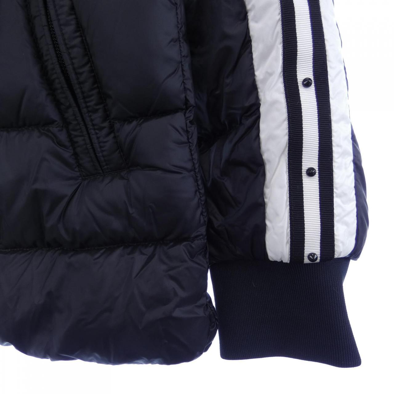 モンクレール MONCLER ダウンジャケット