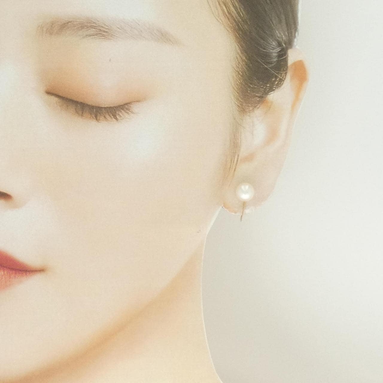 K18YG Akoya珍珠耳夹7.5 毫米