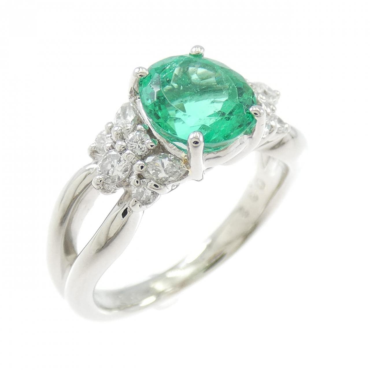 PT900 エメラルド リング 1.30CT