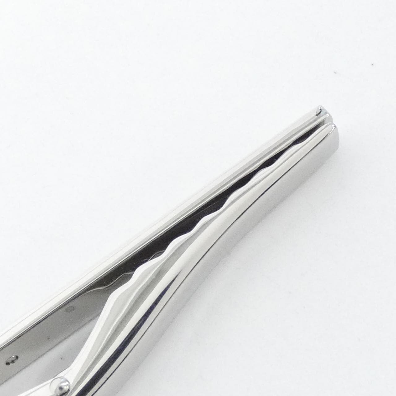 ルイヴィトン ネクタイピン モノグラム ボールド M00703 タイクリップ