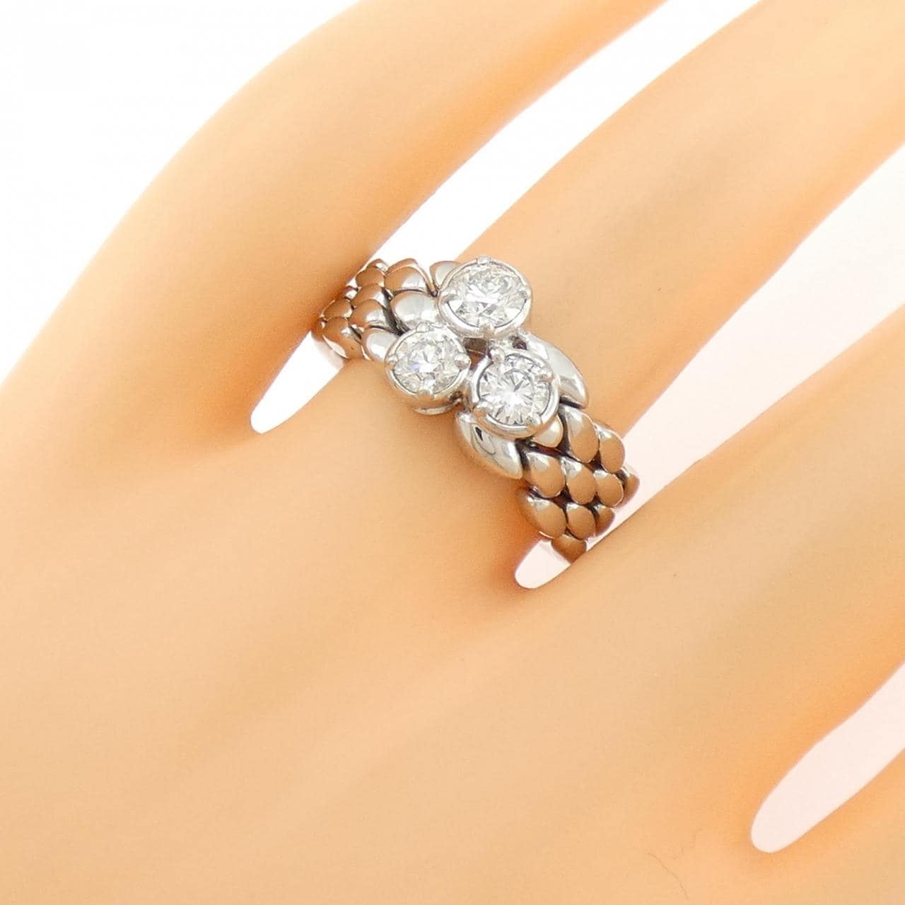 トリロジー ダイヤモンド リング 0.70CT