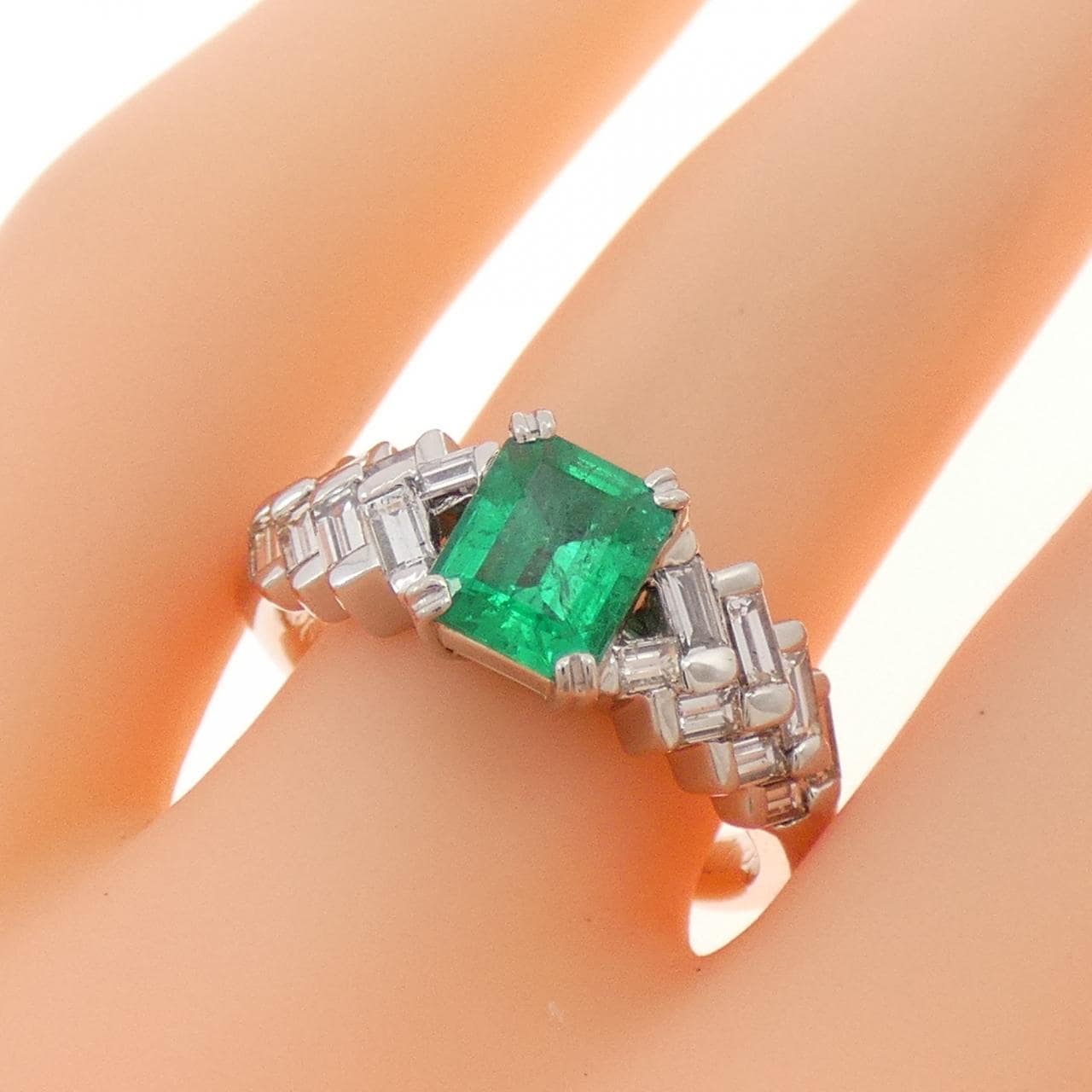 PT900翡翠戒指0.76CT