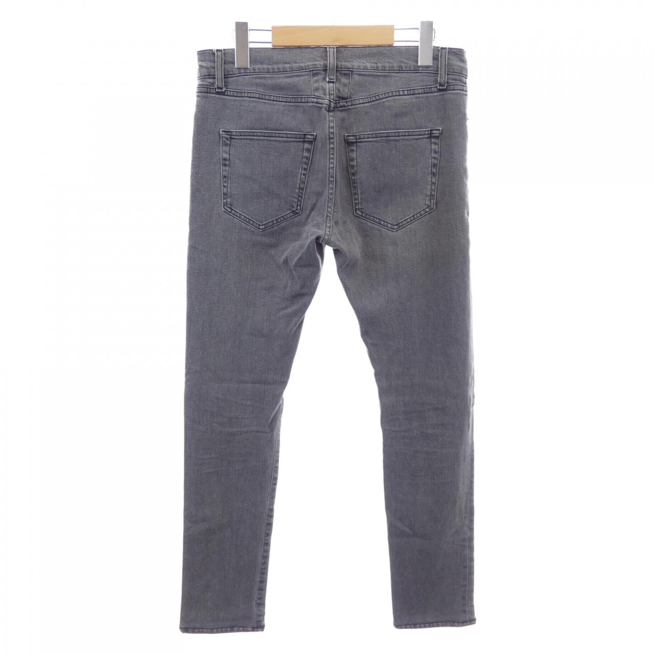 サンローラン SAINT LAURENT 390001 Y825K ジーンズ