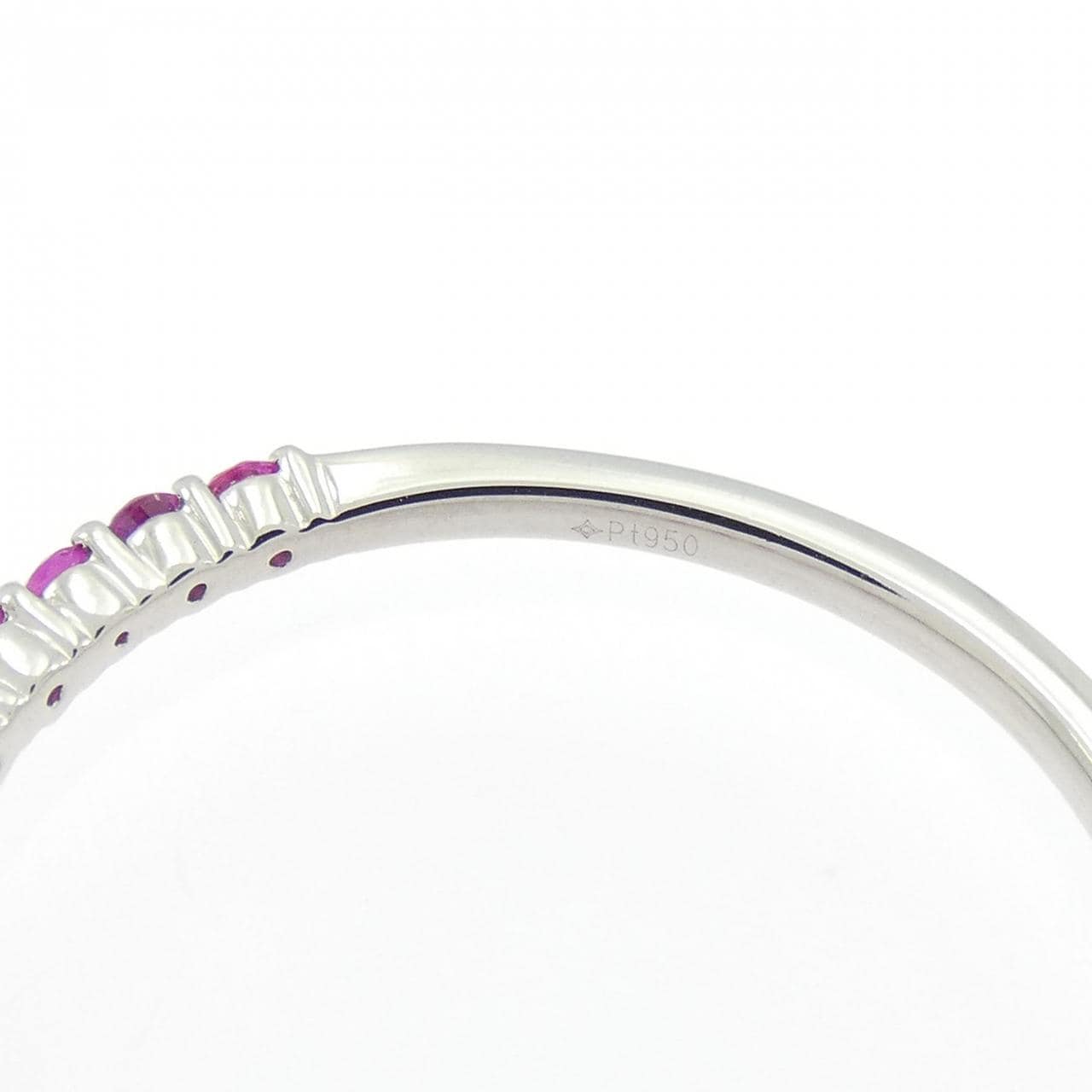 ジーエスティービー ルビー リング 0.30CT