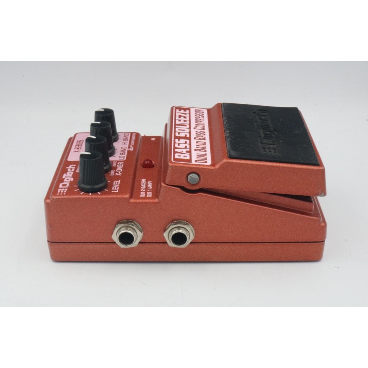 ＤＩＧＩＴＥＣＨ　　ＢＡＳＳ　ＳＱＵＥＥＺＥ