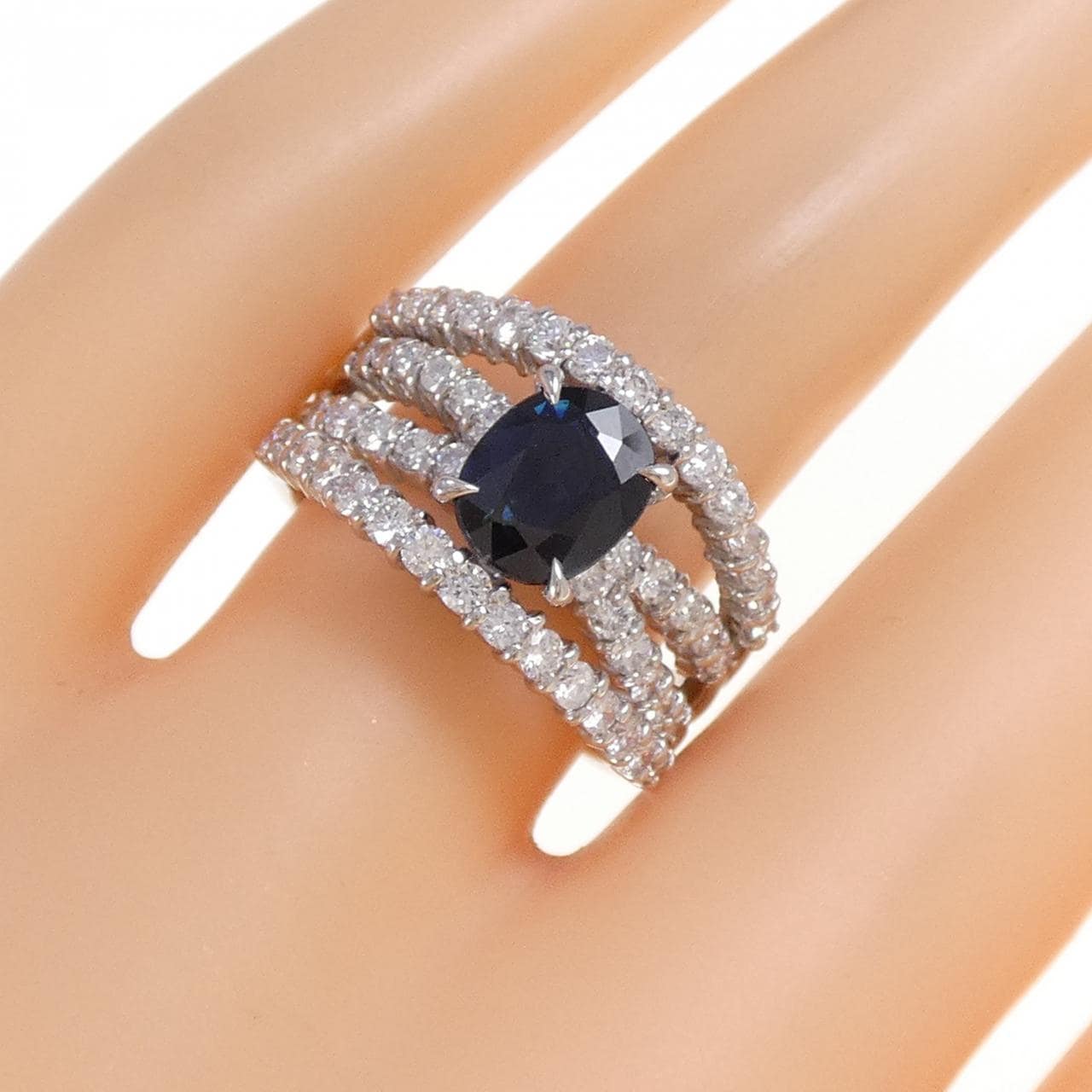 PT900 サファイヤ リング 1.68CT