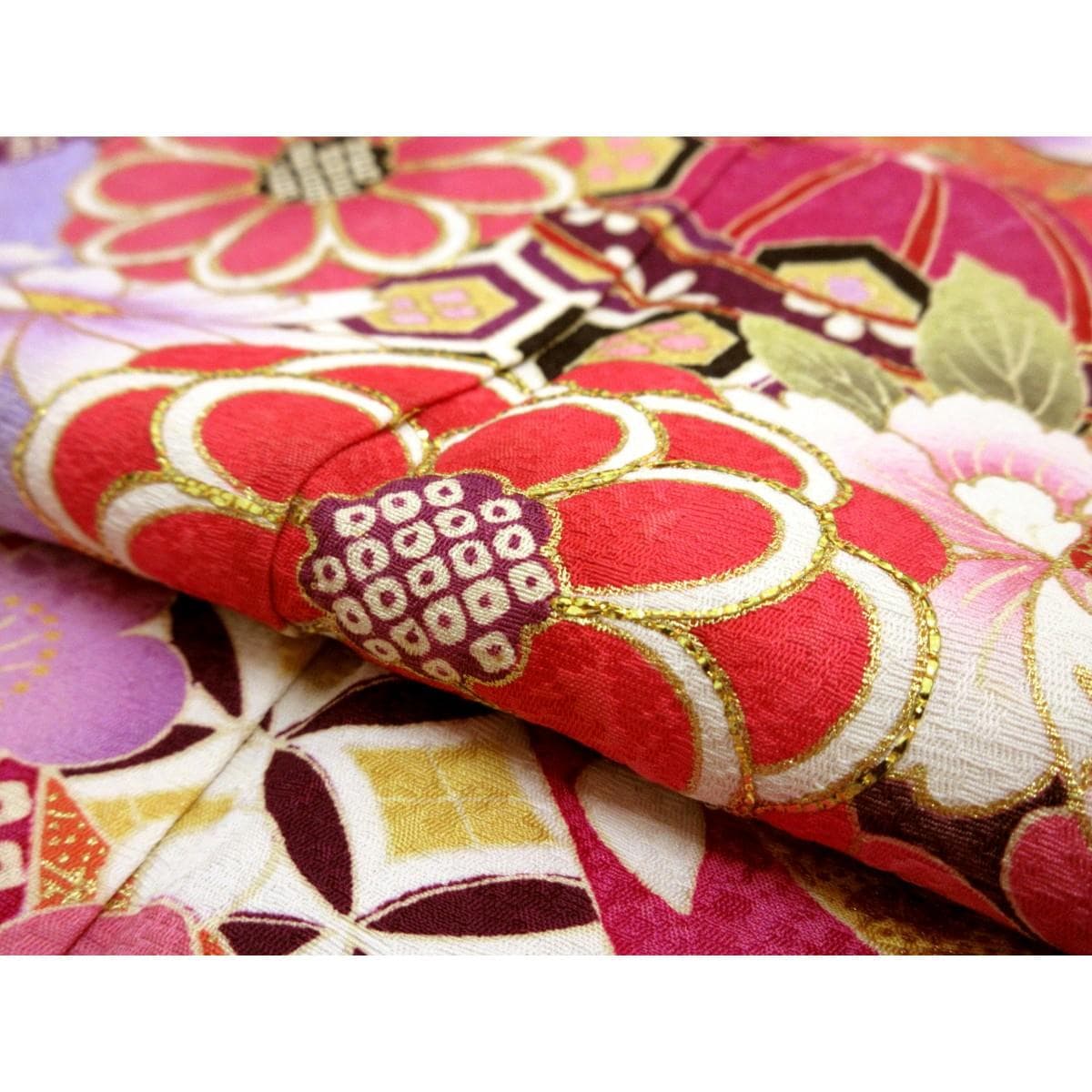 振袖　友禅金彩加工　刺繍入り　ボカシ染