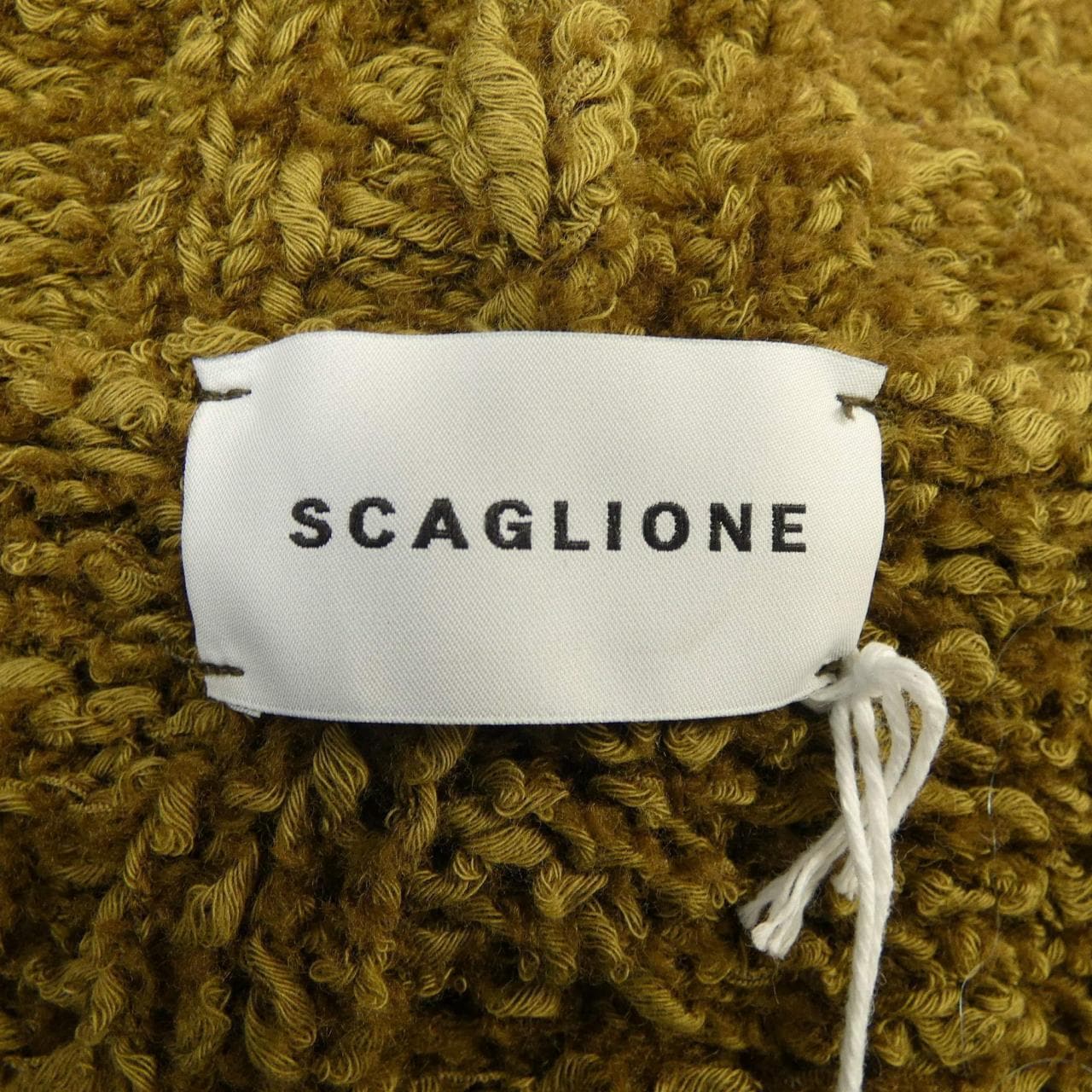 スカリオーネ SCAGLIONE カーディガン