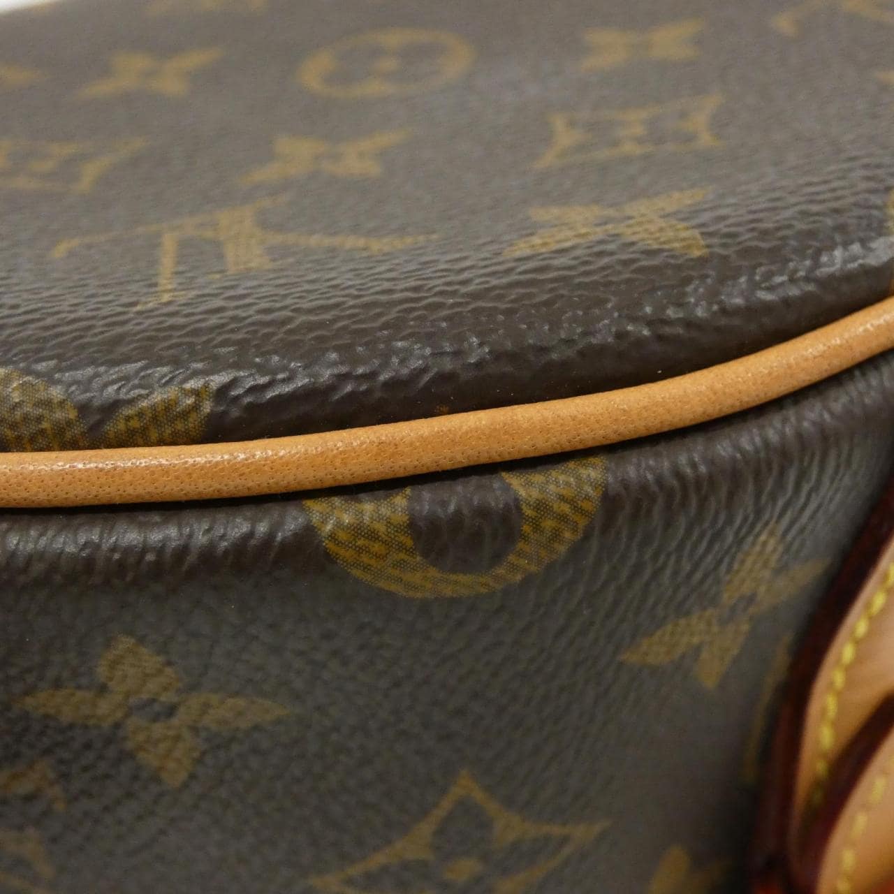 ルイヴィトン モノグラム タンブラン M44860 ショルダーバッグ