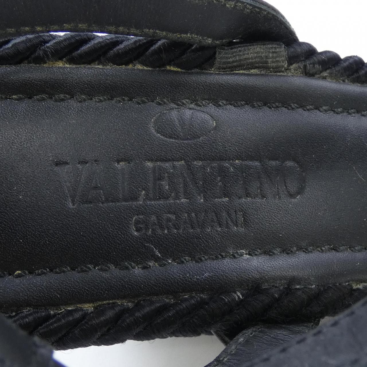 ヴァレンティノガラヴァーニ VALENTINO GARAVANI サンダル