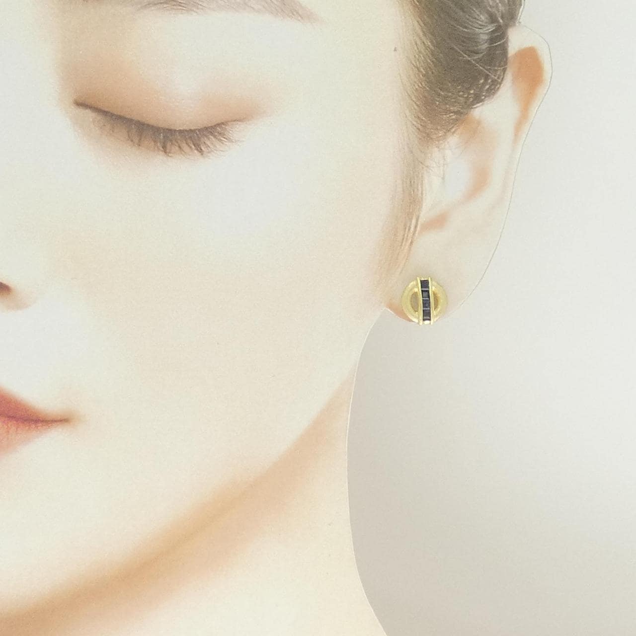 K18YG サファイヤ ピアス 0.33CT