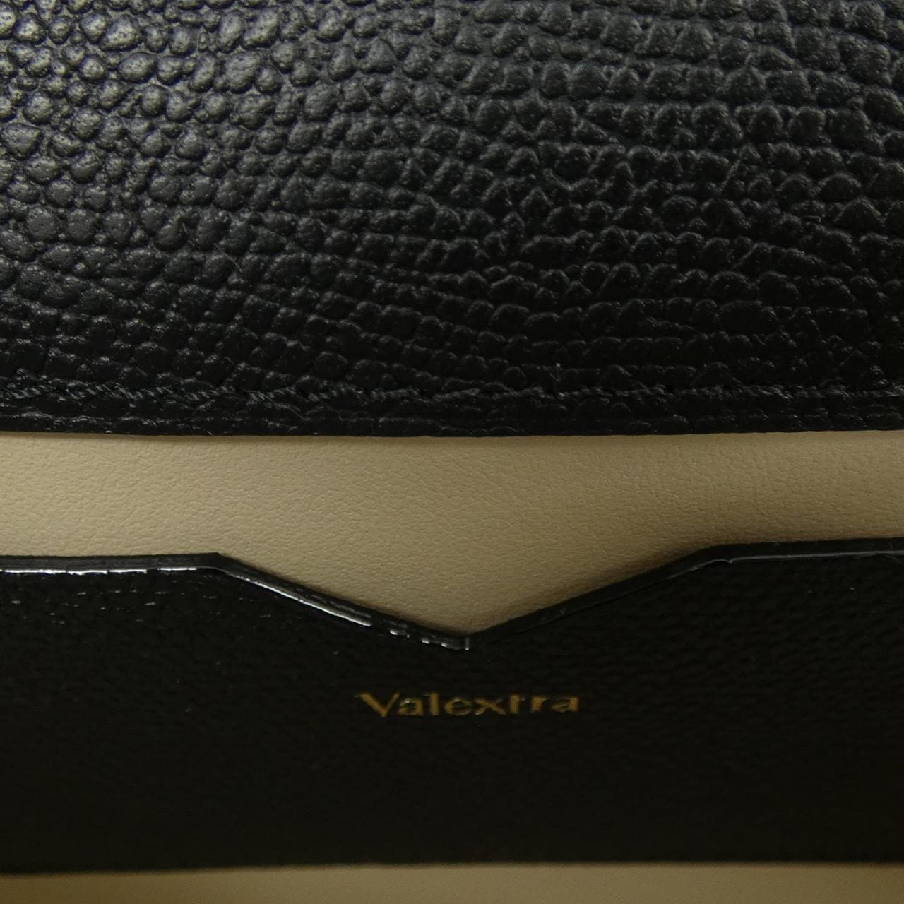ヴァレクストラ VALEXTRA イジィデ ISIDE WBES0022028LOC99 BAG