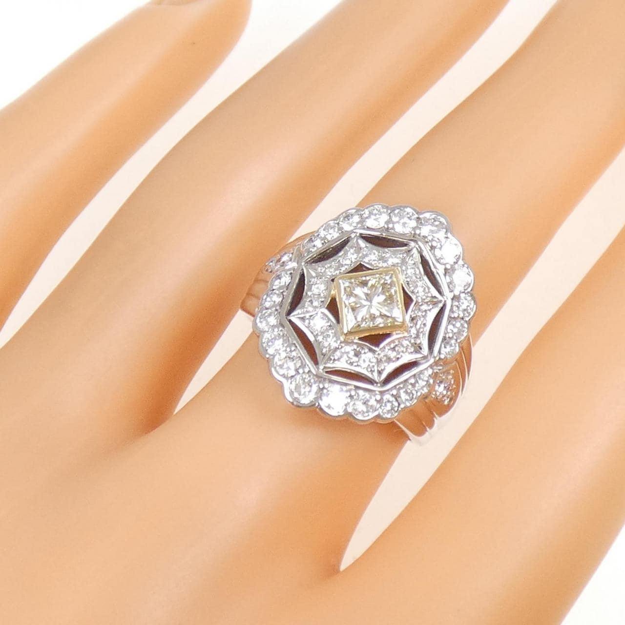 PT900/K18YG ダイヤモンド リング 0.586CT