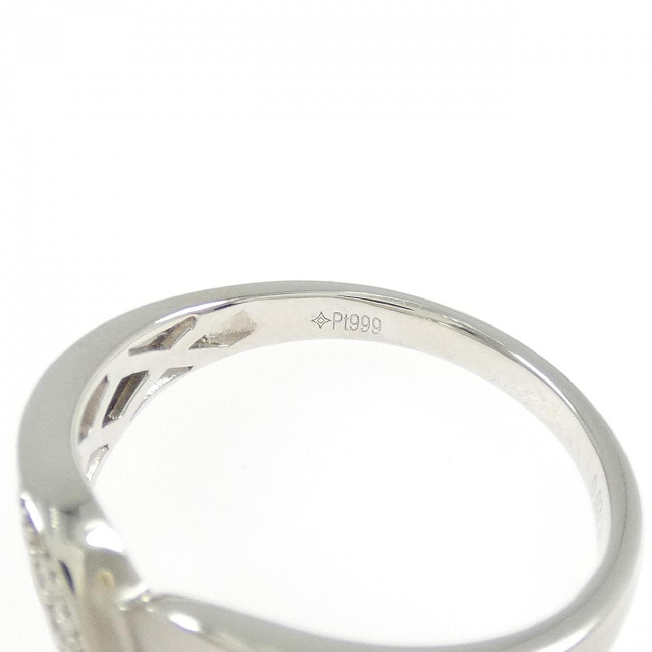 ジーエスティービー ダイヤモンド リング 0.03CT