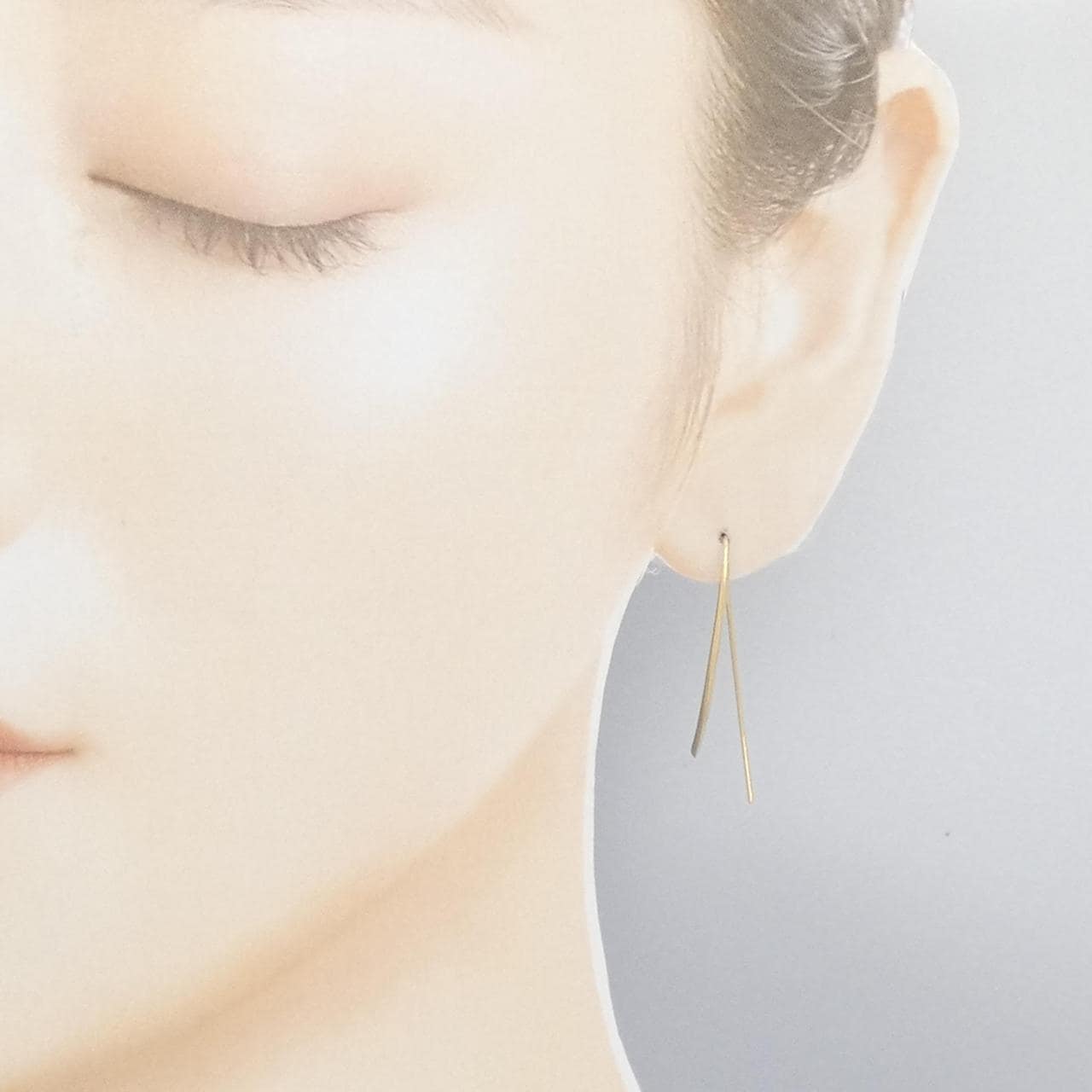 K18YG earrings