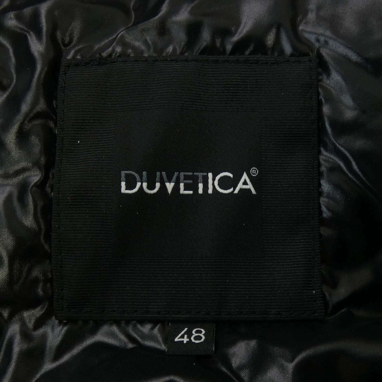 デュベティカ DUVETICA ダウンジャケット