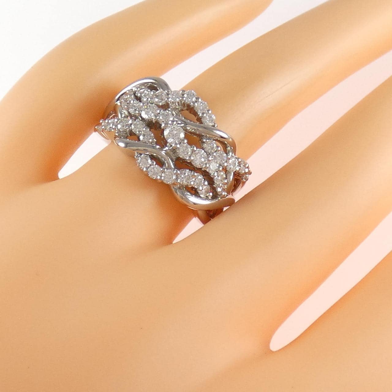 PT900 ダイヤモンド リング 1.00CT