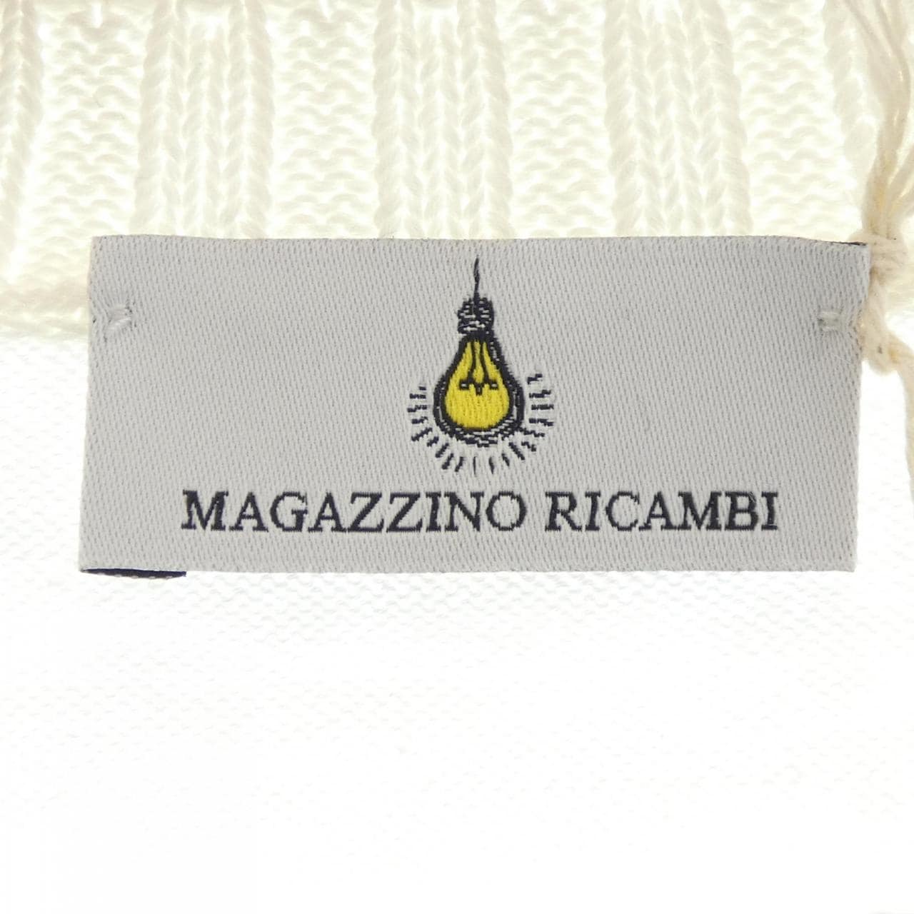 MAGAZZINO RICAMBI ニット