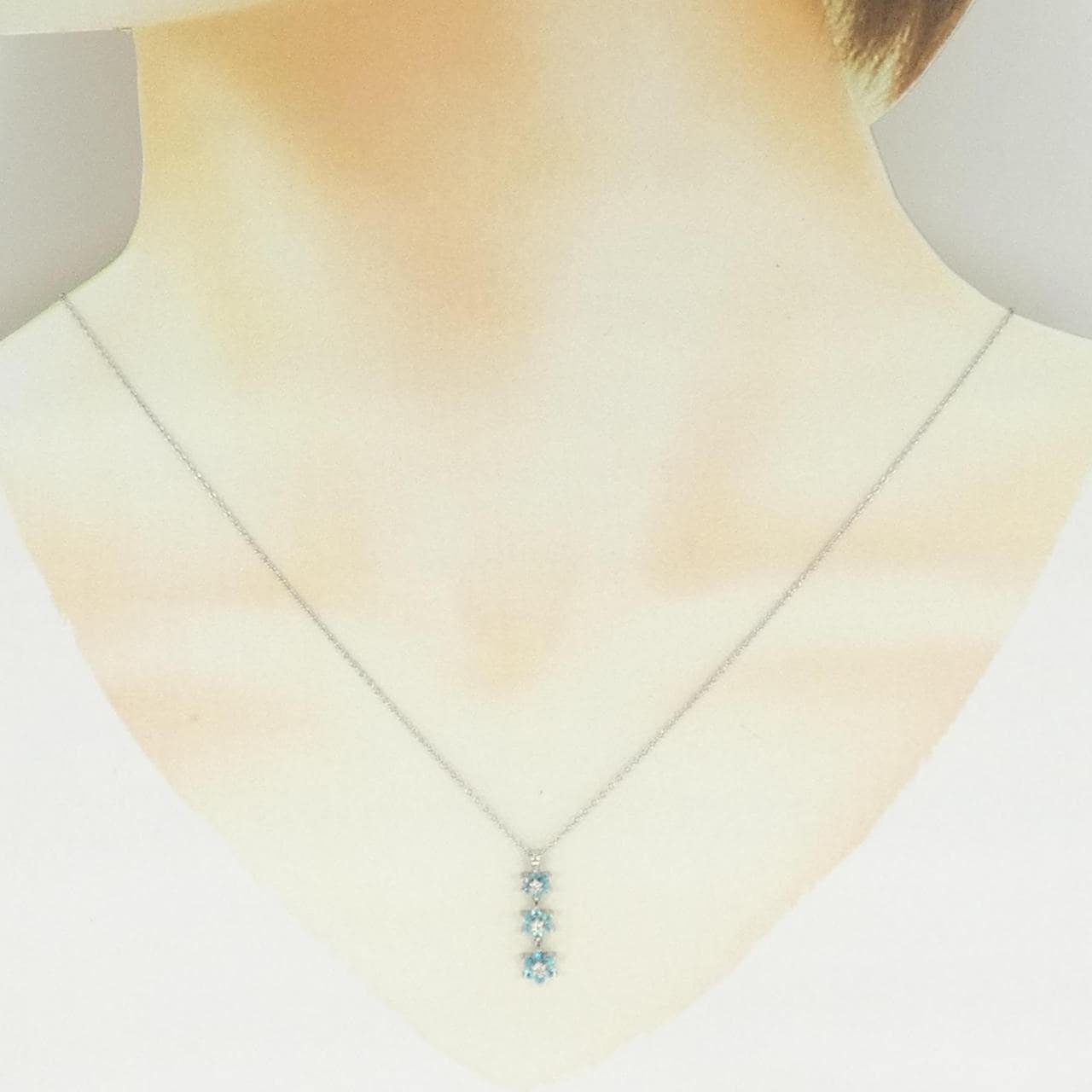 PT900/PT850 フラワー トルマリン ネックレス 0.19CT