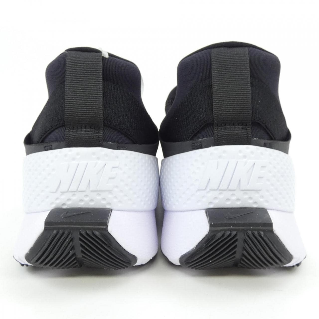 ナイキ NIKE DR5540-002 スニーカー