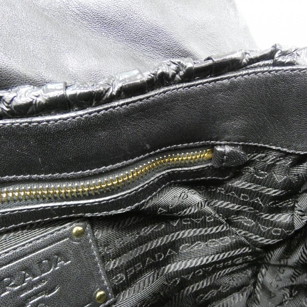 プラダ BR4050 ショルダーバッグ