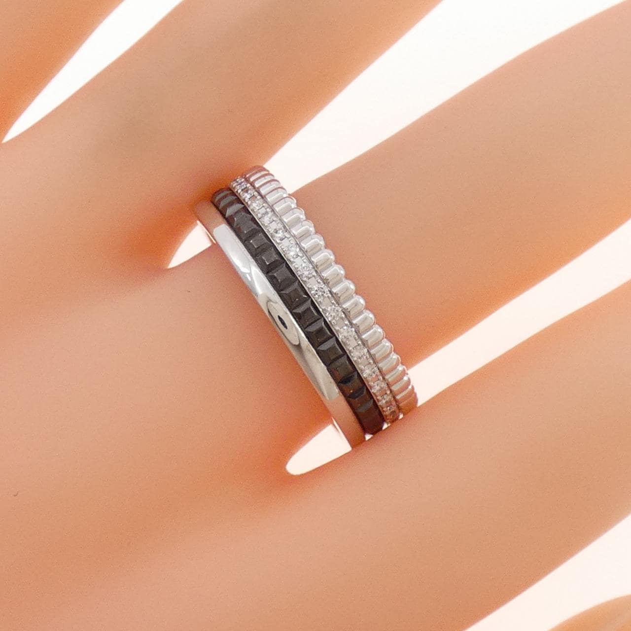 ブシュロン キャトル ブラック スモール リング