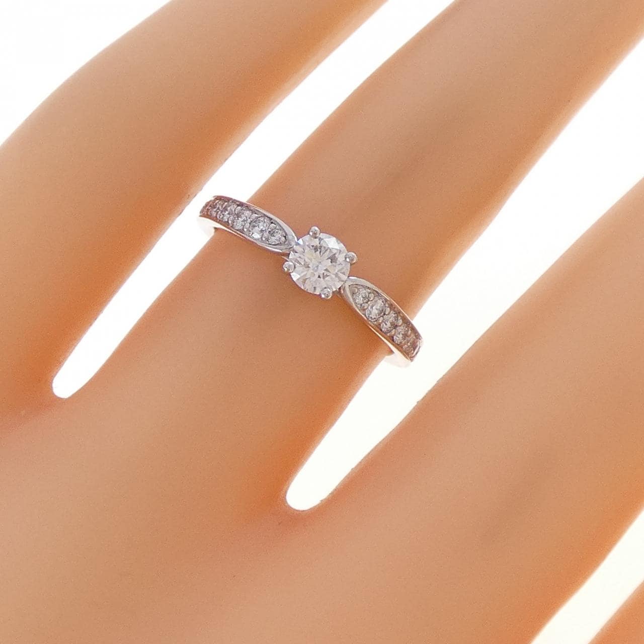 ティファニー ハーモニー リング 0.24CT G SI1 3EXT