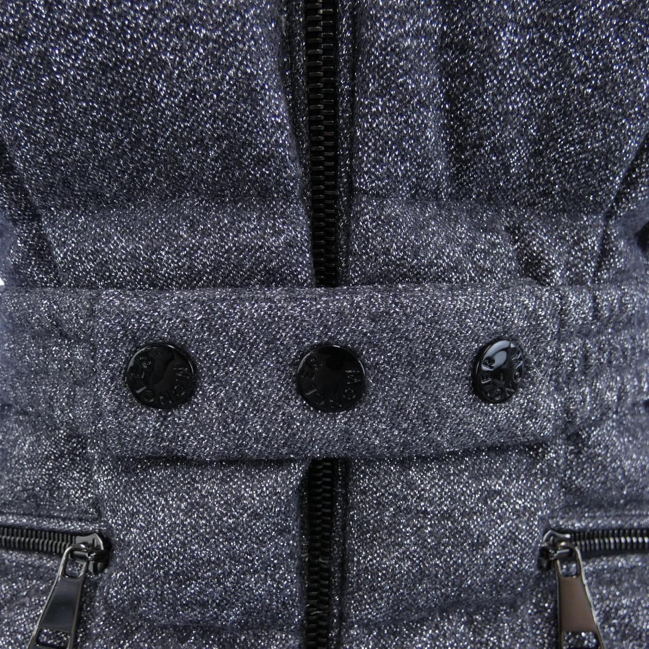 モンクレール MONCLER ダウンジャケット
