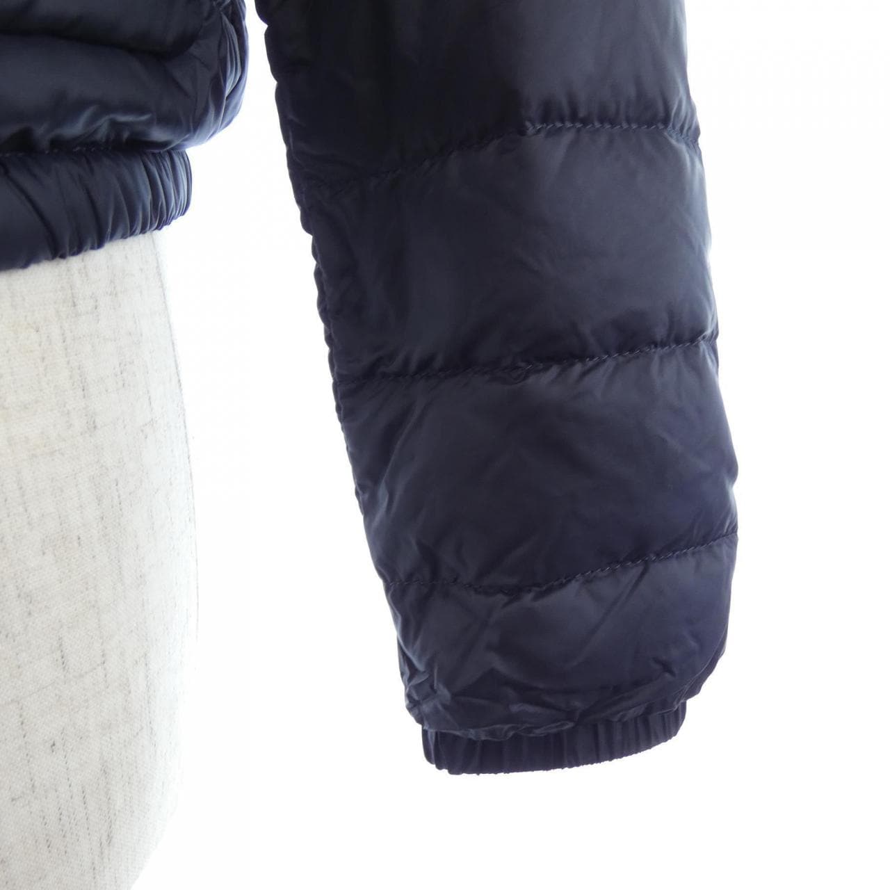 モンクレール MONCLER LANS ダウンジャケット