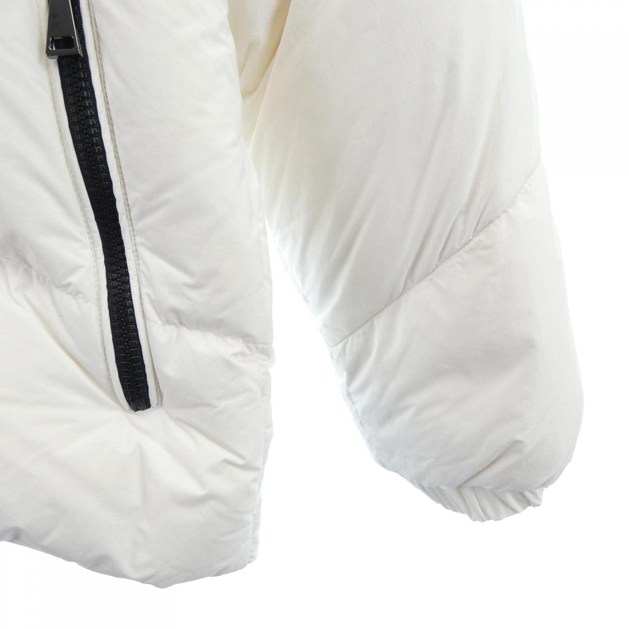 モンクレール MONCLER ESTOM ダウンジャケット