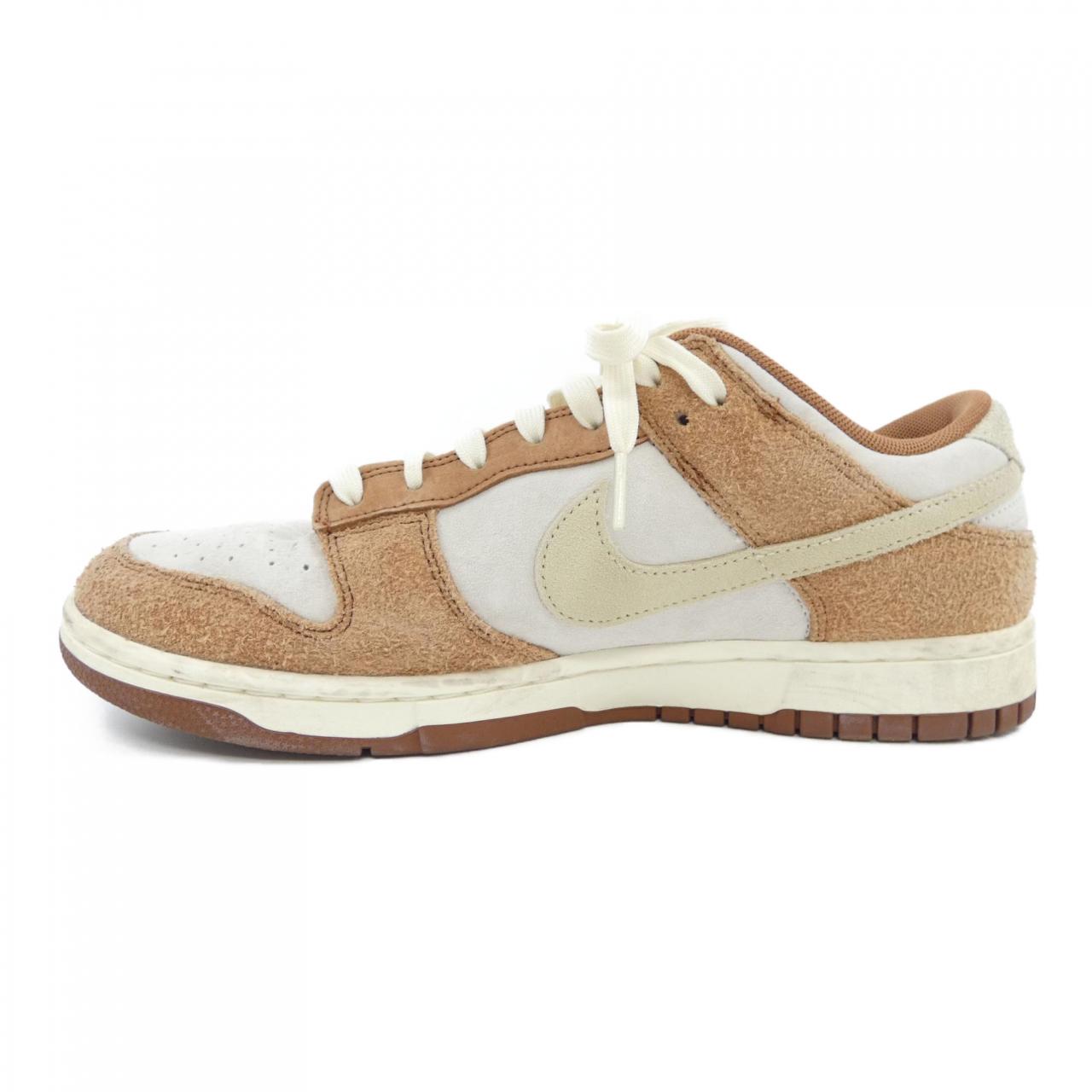 ナイキ NIKE スニーカー
