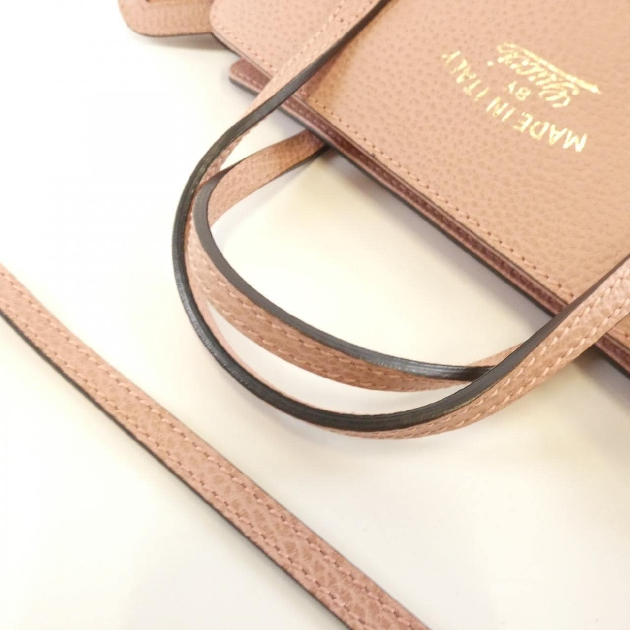 グッチ 368827 CAO0G バッグ