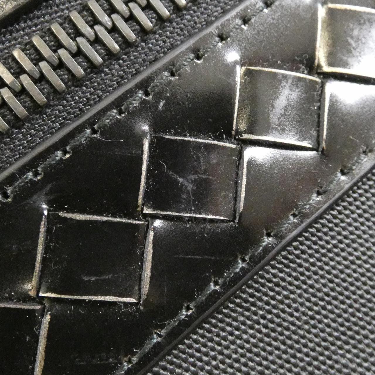 ボッテガヴェネタ 550850 VAYE9 ショルダーバッグ