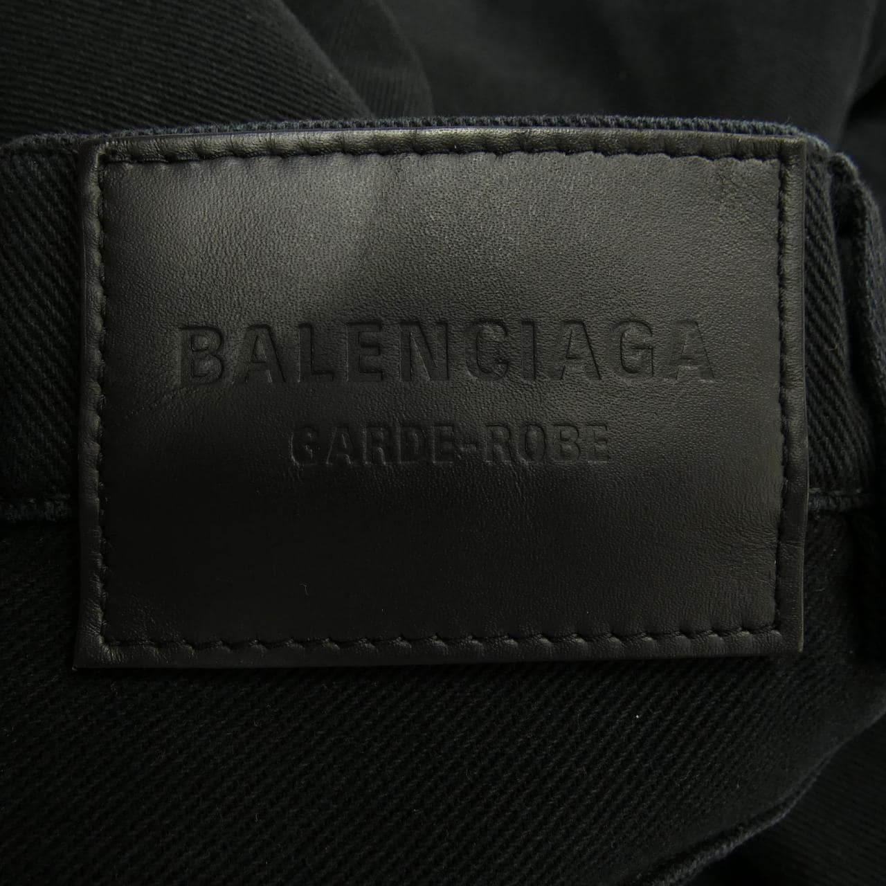 バレンシアガ BALENCIAGA 773763 TNW11 ジーンズ
