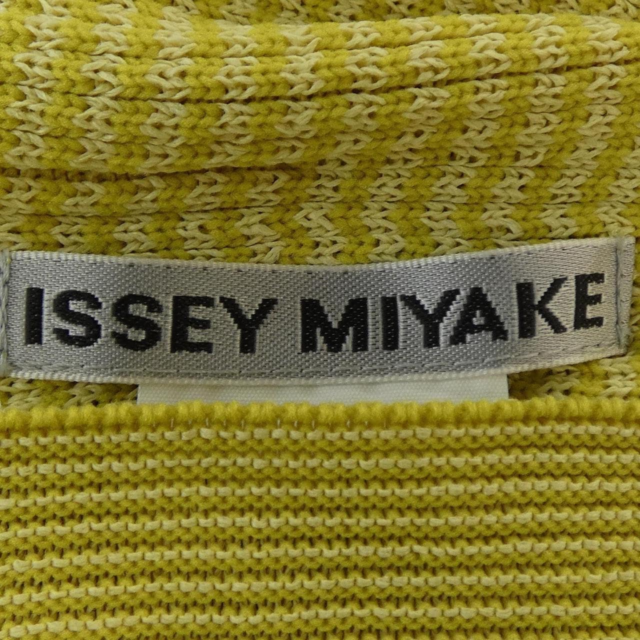 イッセイミヤケ ISSEY MIYAKE IM21KI763 ワンピース