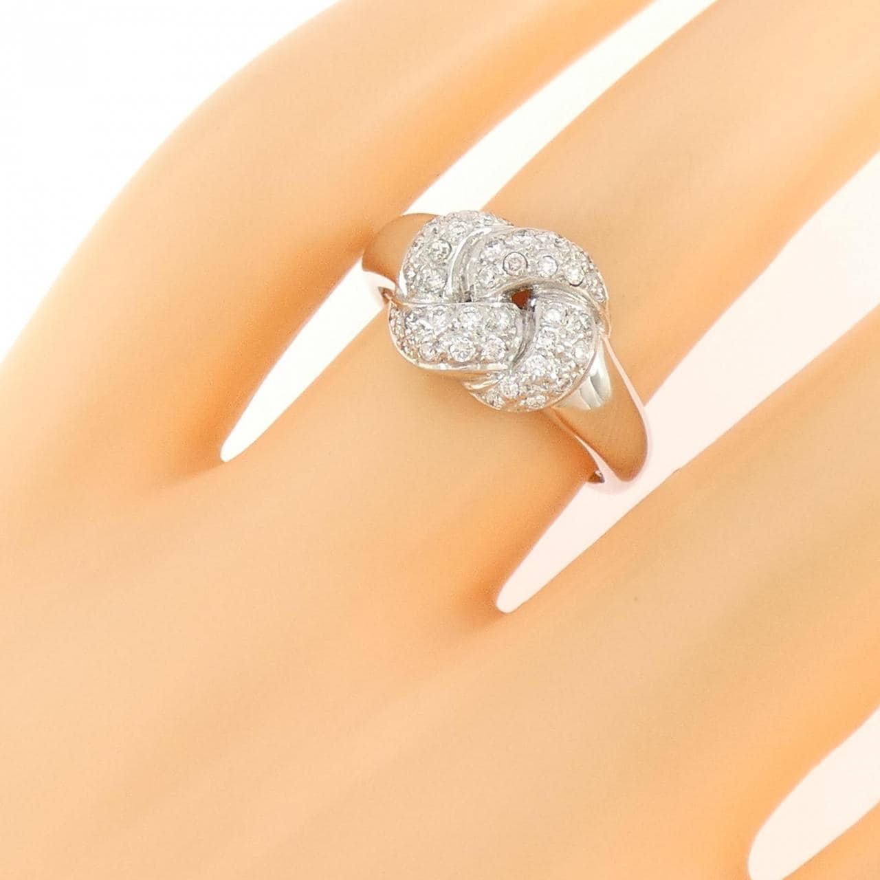 750WG ダイヤモンド リング 0.24CT