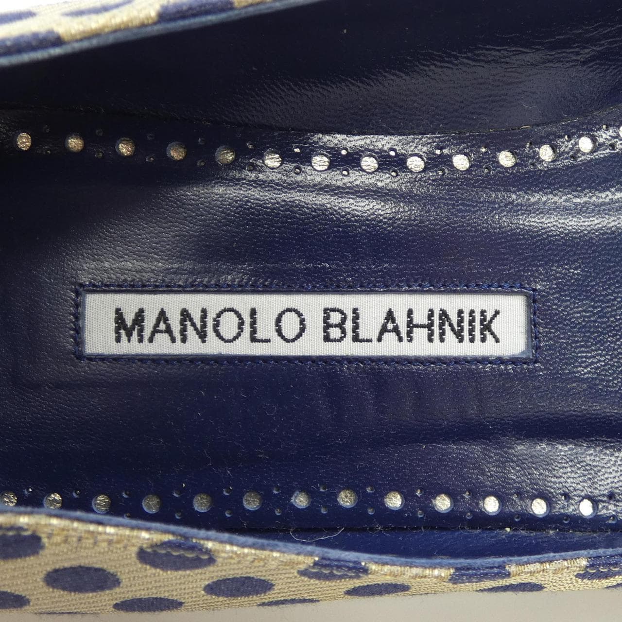 マノロブラニク MANOLO BLAHNIK フラットシューズ