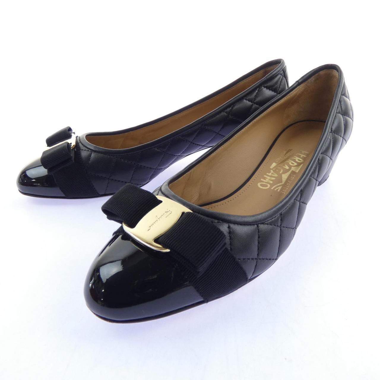 サルヴァトーレフェラガモ SALVATORE FERRAGAMO パンプス