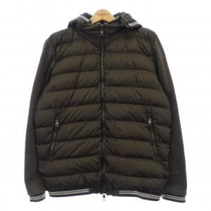 モンクレール MONCLER ダウンジャケット