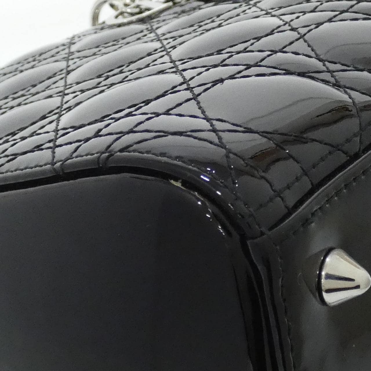 クリスチャンディオール レディ ディオール ミディアム M0565PWCB バッグ