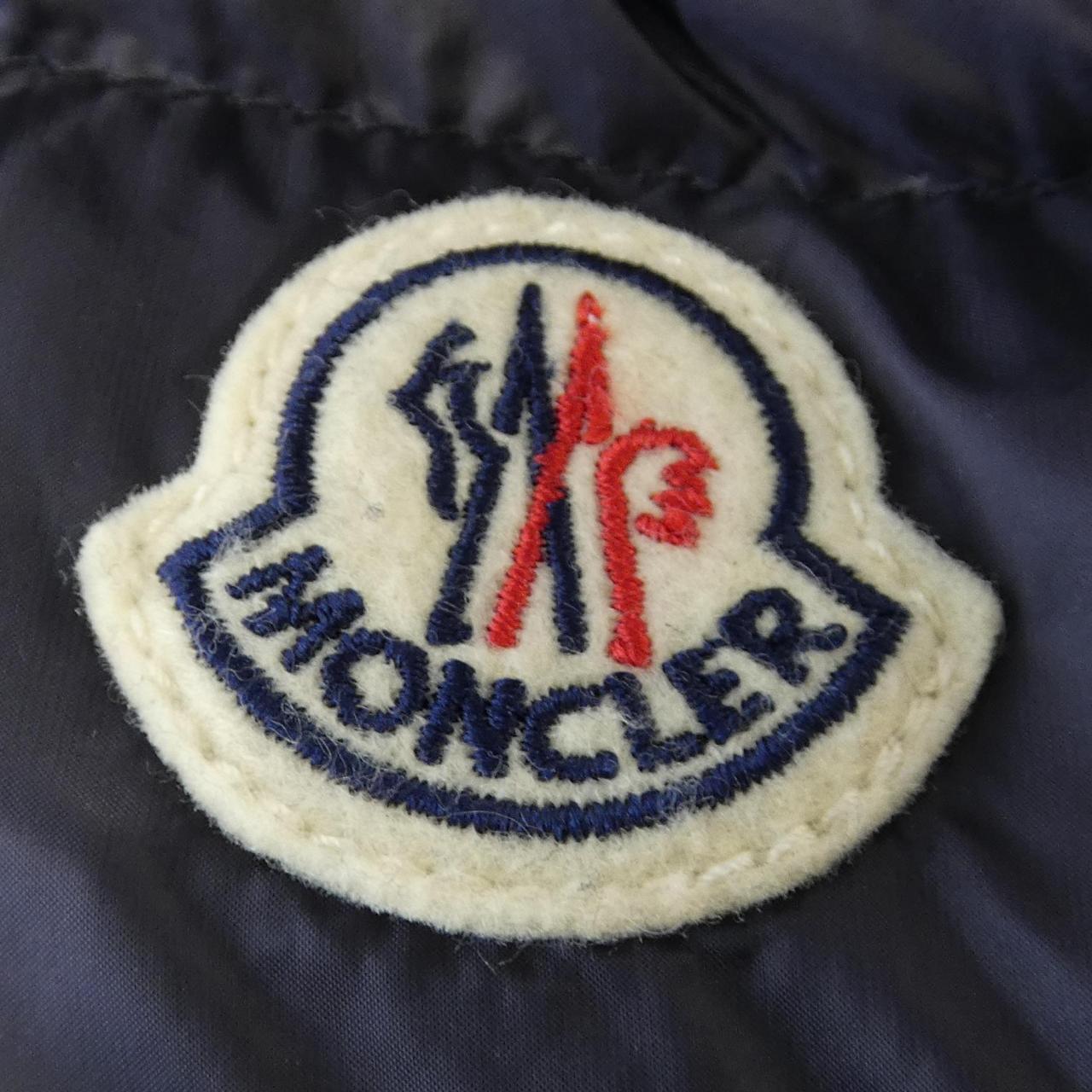 モンクレール MONCLER ダウンジャケット