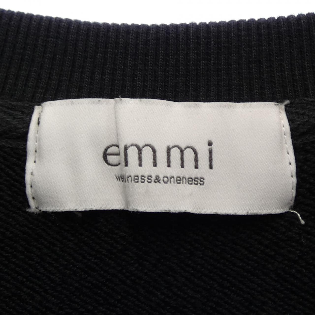 エミ emmi スウェット