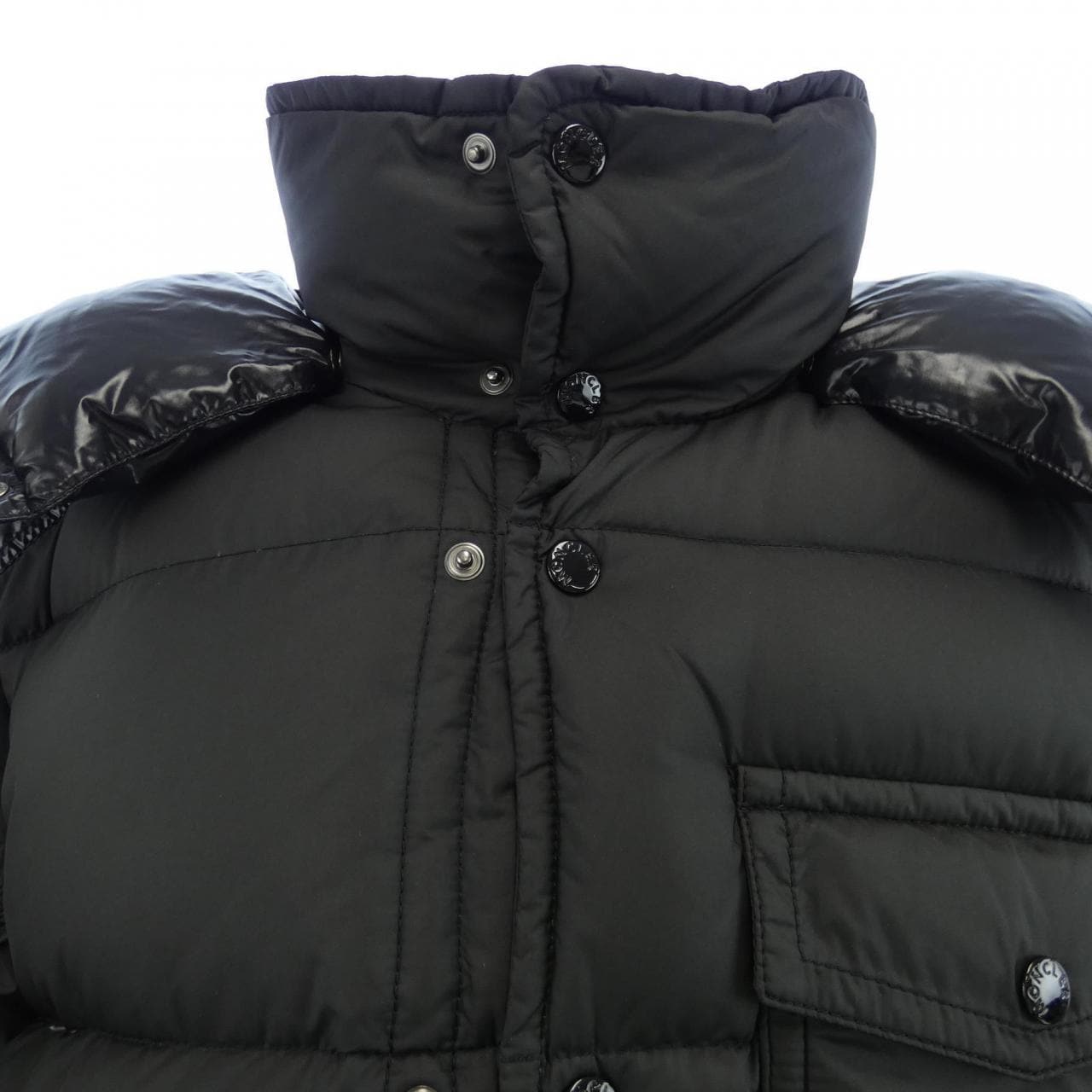 モンクレール MONCLER ダウンジャケット