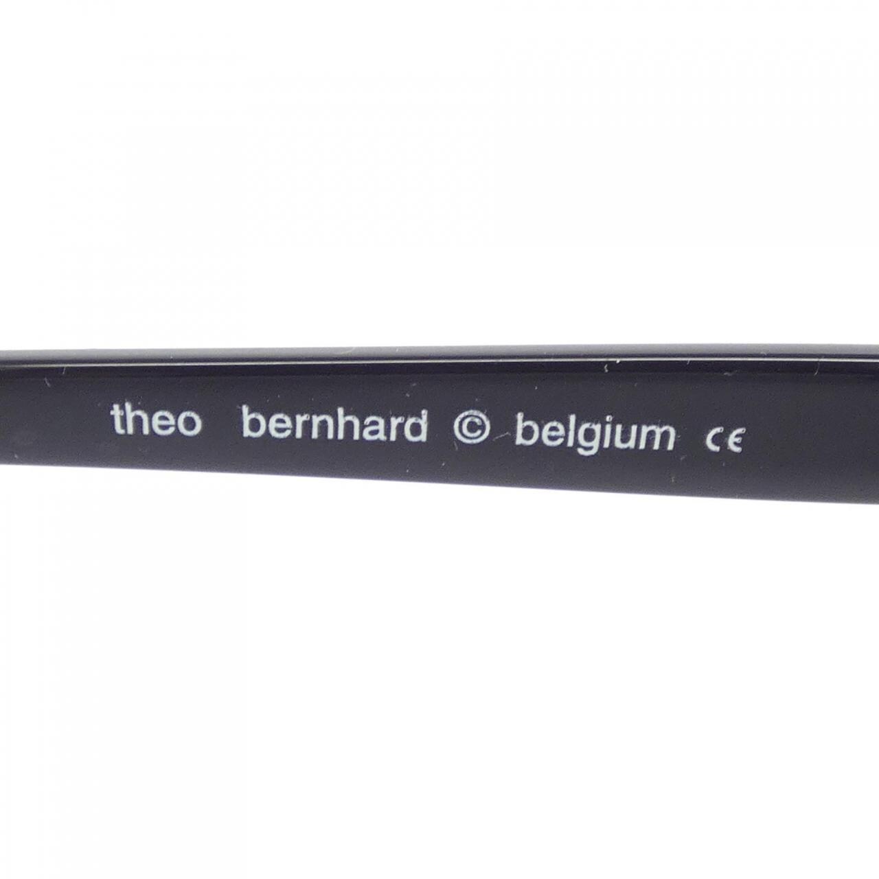 THEO EYEWEAR