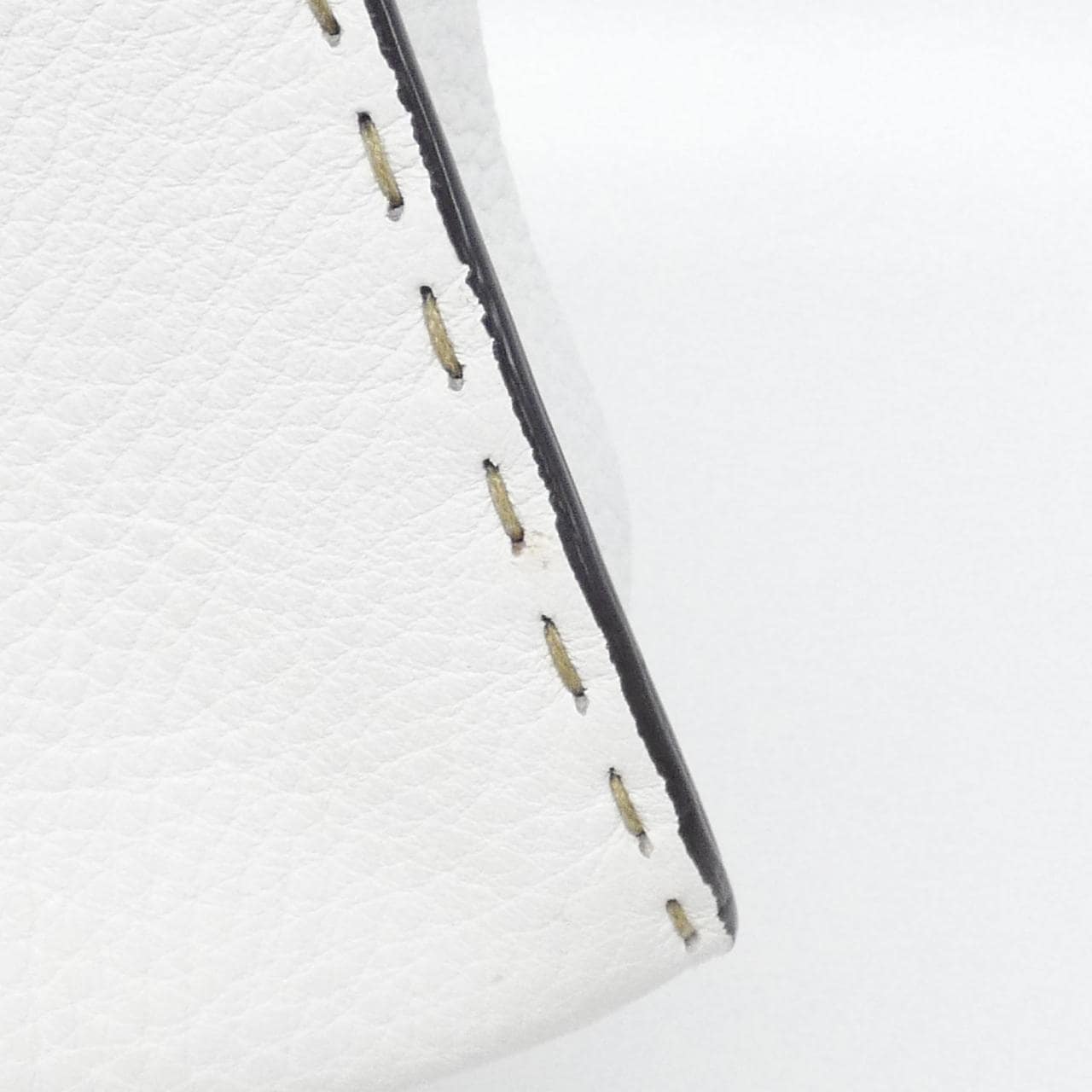 フェンディ SELLERIA ピーカブー 8BN290 SFR バッグ