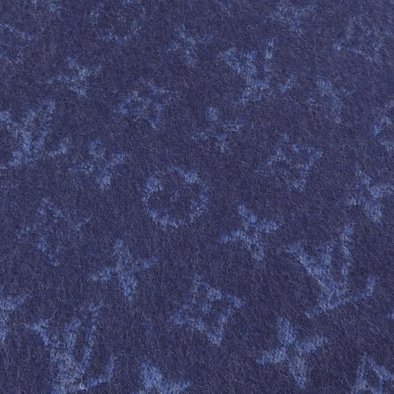 ルイヴィトン LOUIS VUITTON モノグラム グラディエント M70257 MUFFLER