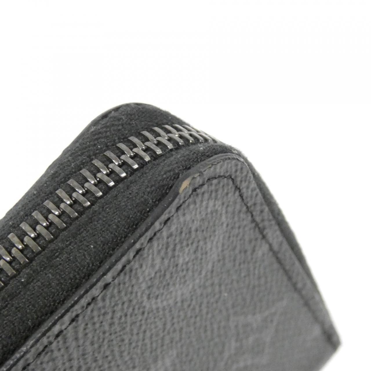 LOUIS VUITTON Monogram Eclipse Zippy Wallet Vertical M62295 Wallet