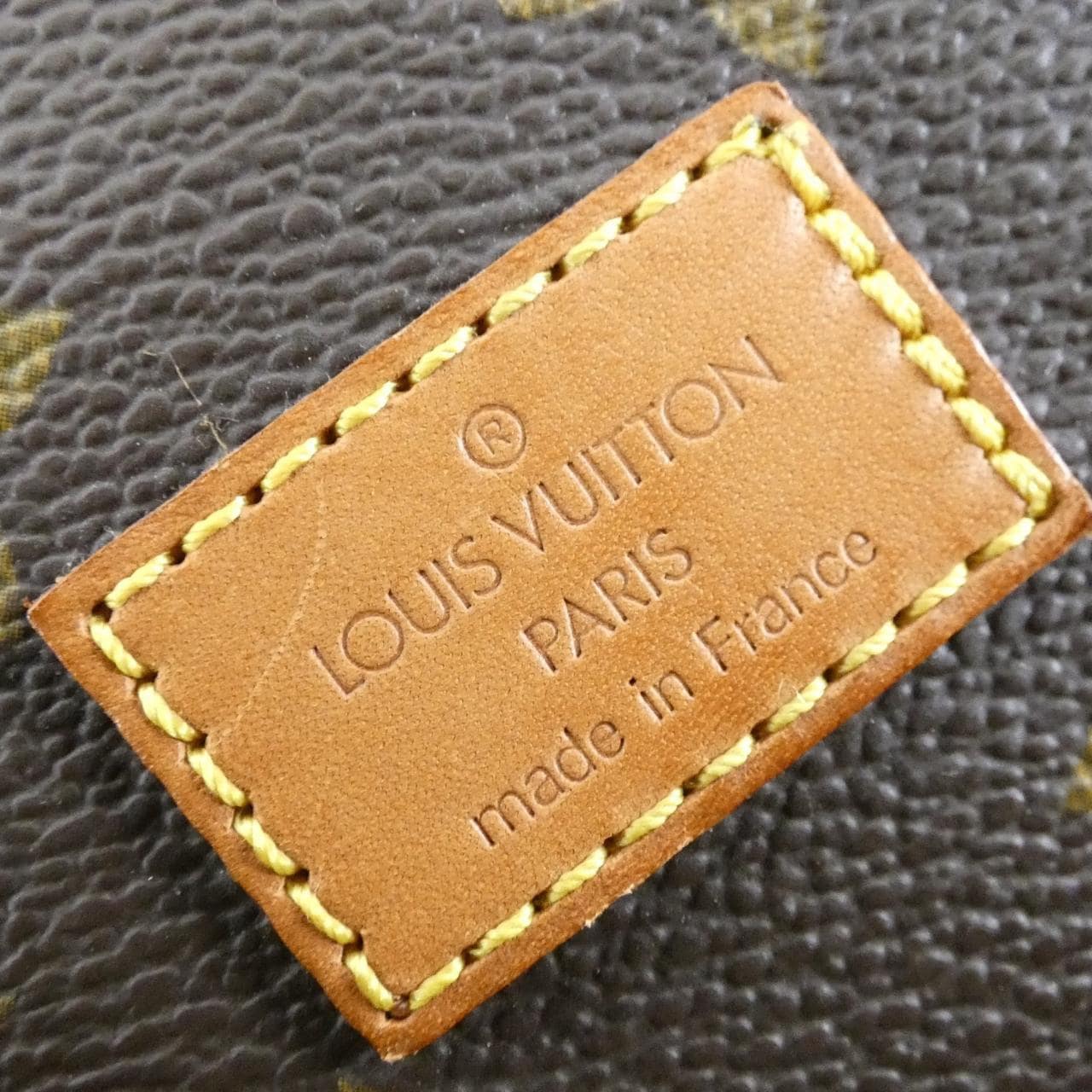 ルイヴィトン モノグラム ソミュール 30cm M42256 ショルダーバッグ